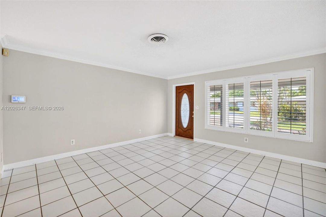 For Sale: $625,000 (2 beds, 2 baths, 1547 Square Feet)
