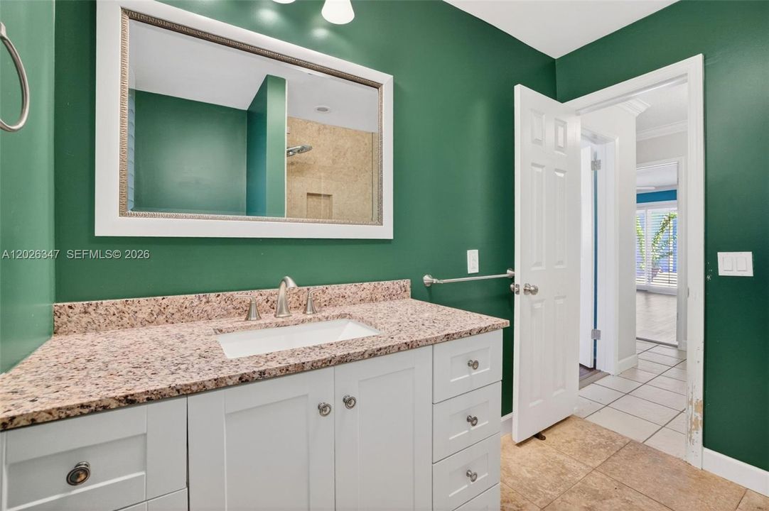 For Sale: $625,000 (2 beds, 2 baths, 1547 Square Feet)