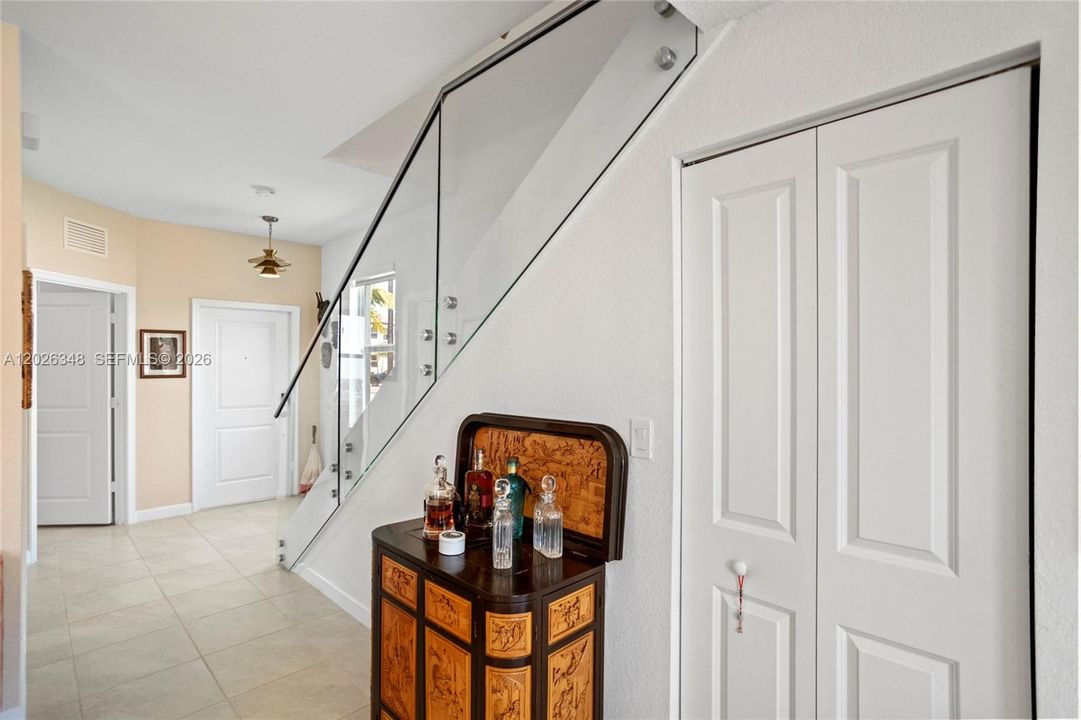 For Sale: $509,000 (3 beds, 3 baths, 1328 Square Feet)