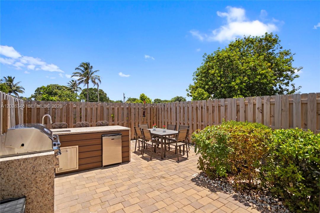 For Sale: $509,000 (3 beds, 3 baths, 1328 Square Feet)