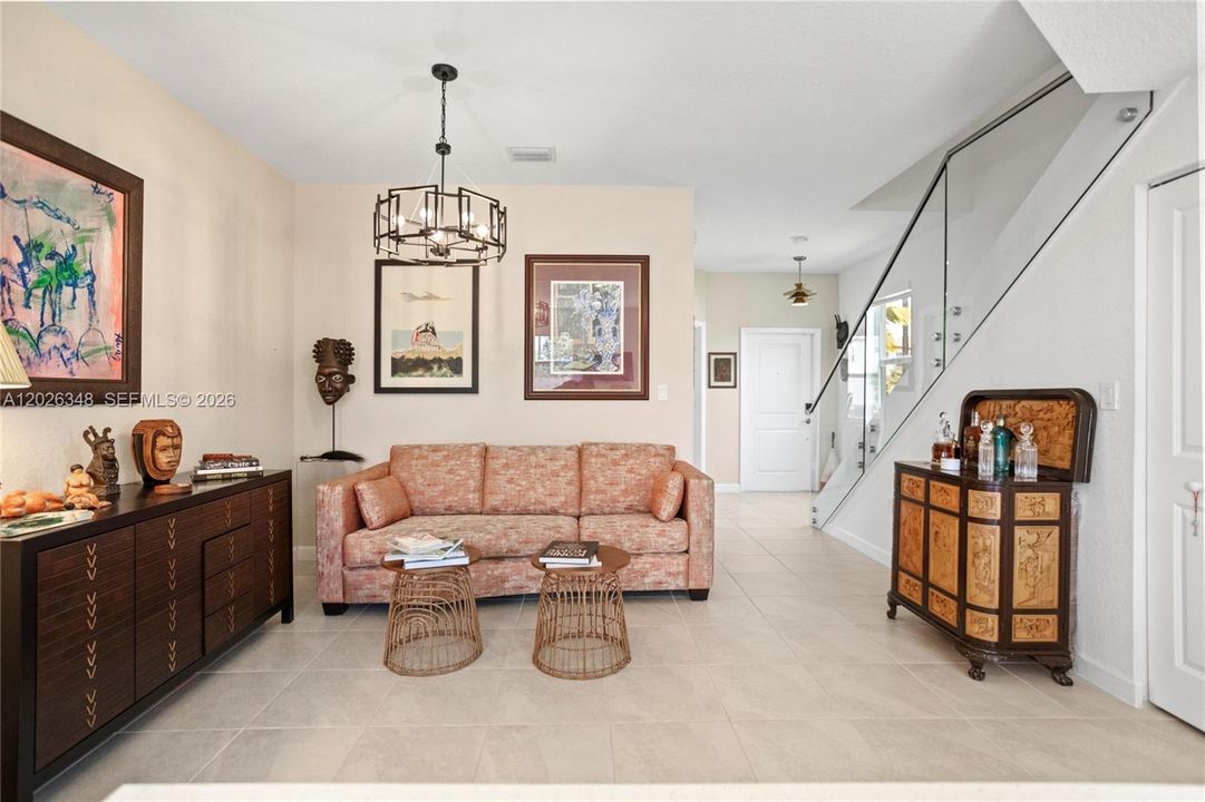 For Sale: $509,000 (3 beds, 3 baths, 1328 Square Feet)