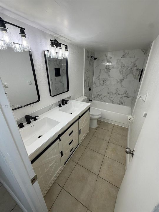 For Rent: $2,250 (2 beds, 2 baths, 920 Square Feet)