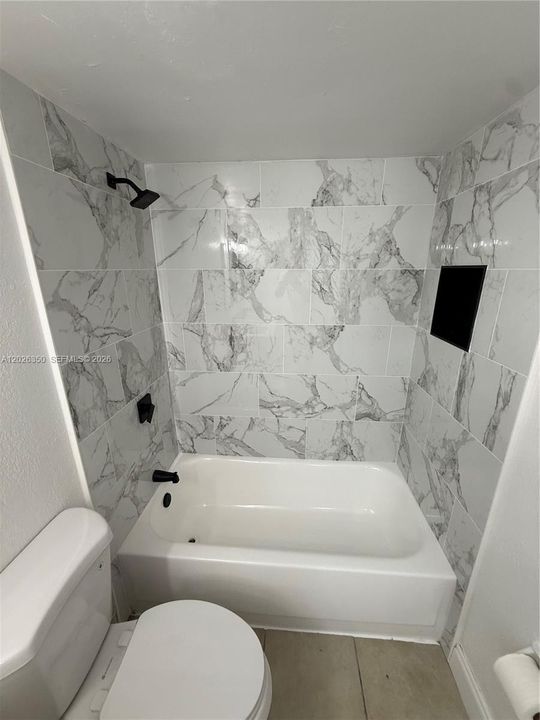 For Rent: $2,250 (2 beds, 2 baths, 920 Square Feet)