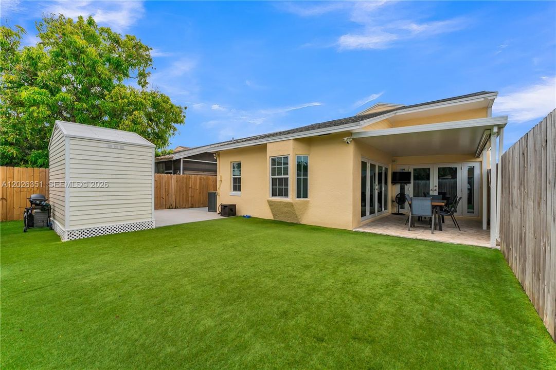 Active With Contract: $549,999 (3 beds, 2 baths, 1479 Square Feet)
