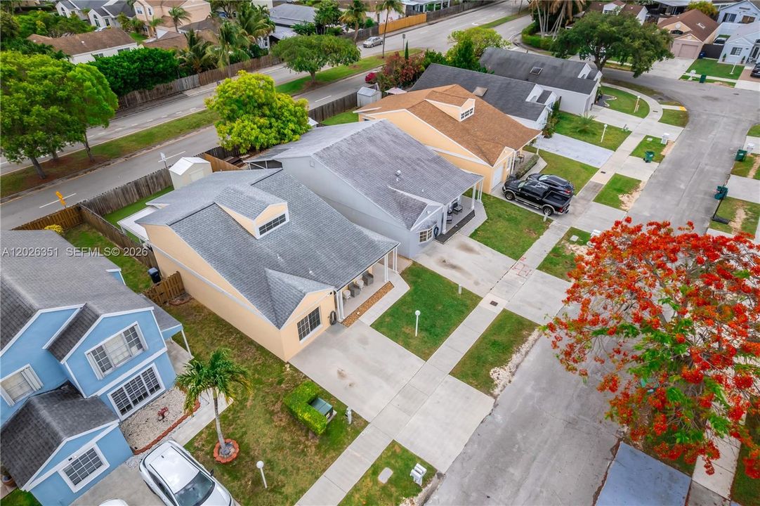 Active With Contract: $549,999 (3 beds, 2 baths, 1479 Square Feet)