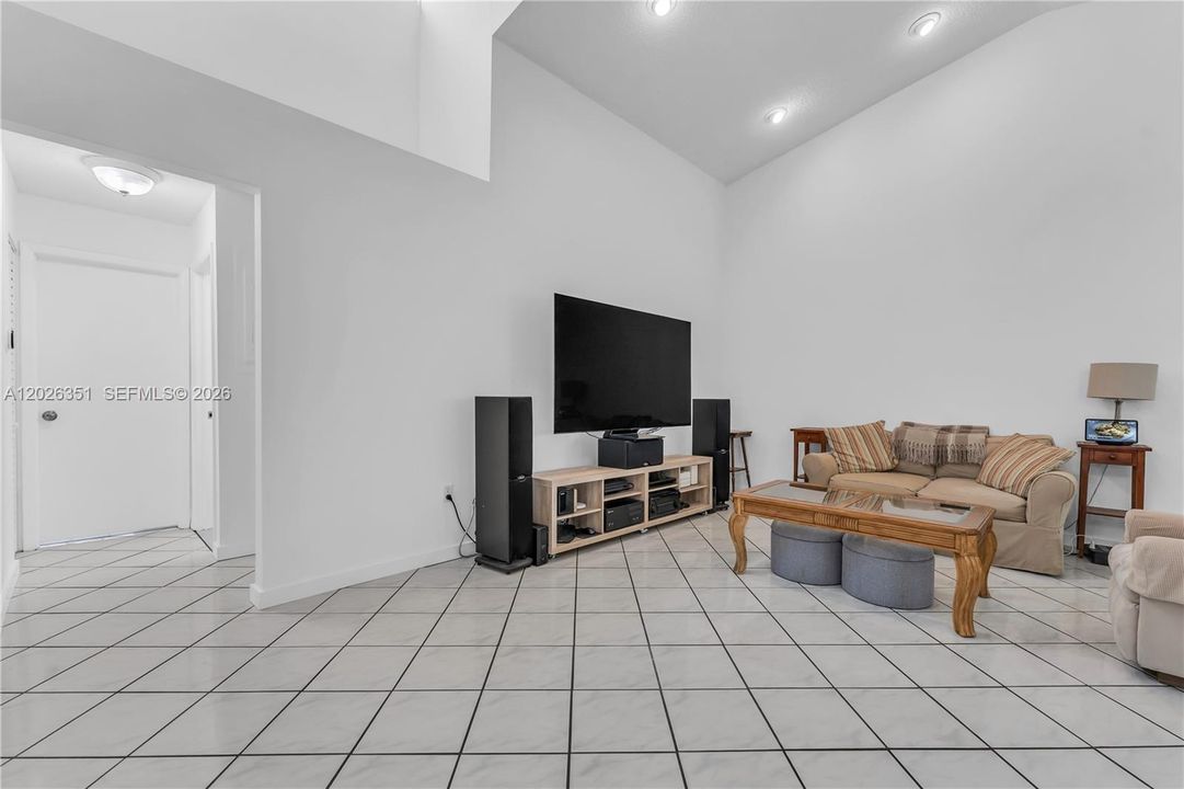 Active With Contract: $549,999 (3 beds, 2 baths, 1479 Square Feet)