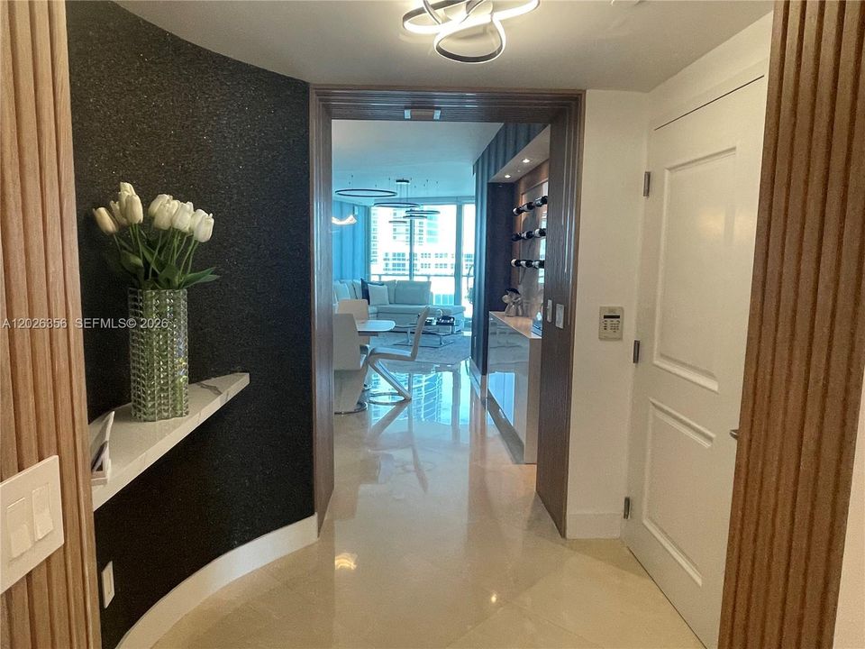 For Sale: $2,197,000 (3 beds, 3 baths, 2627 Square Feet)