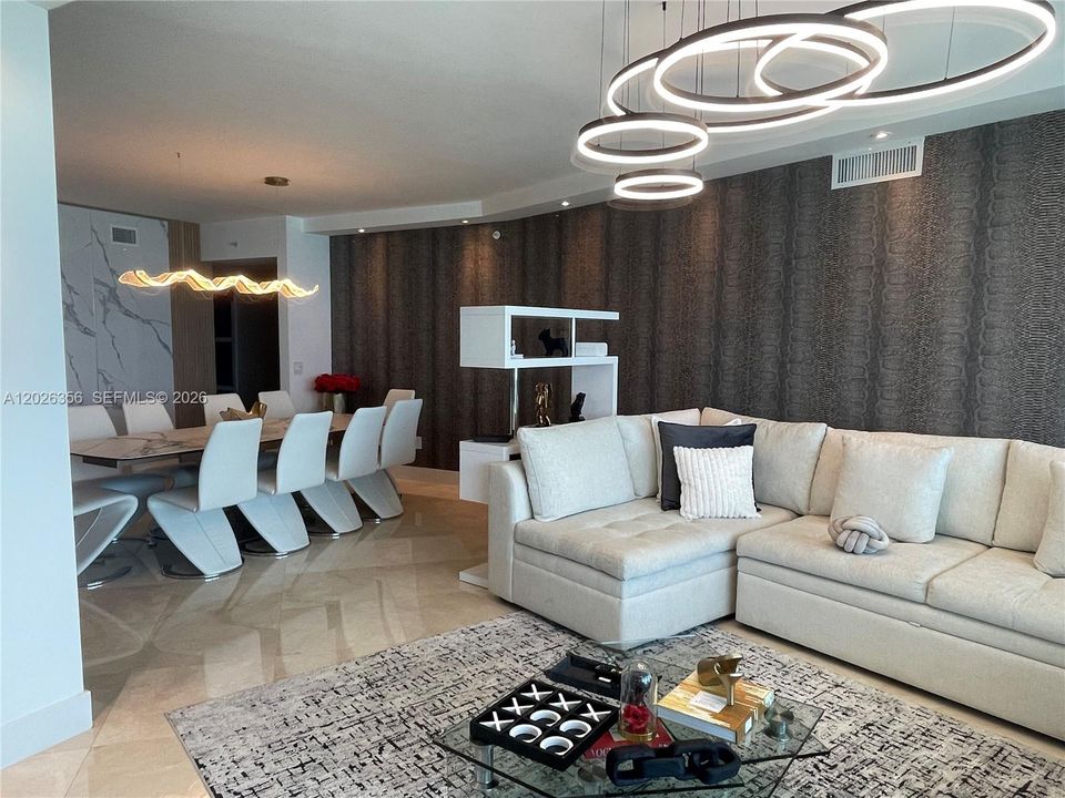 For Sale: $2,197,000 (3 beds, 3 baths, 2627 Square Feet)