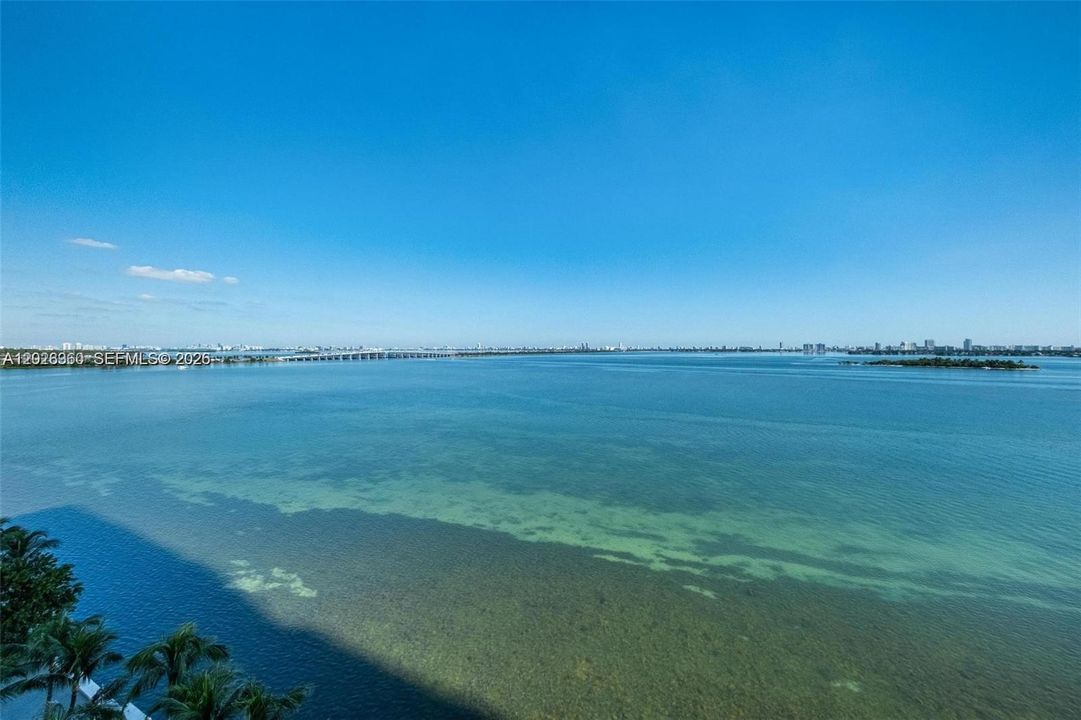 For Rent: $5,400 (2 beds, 2 baths, 1368 Square Feet)