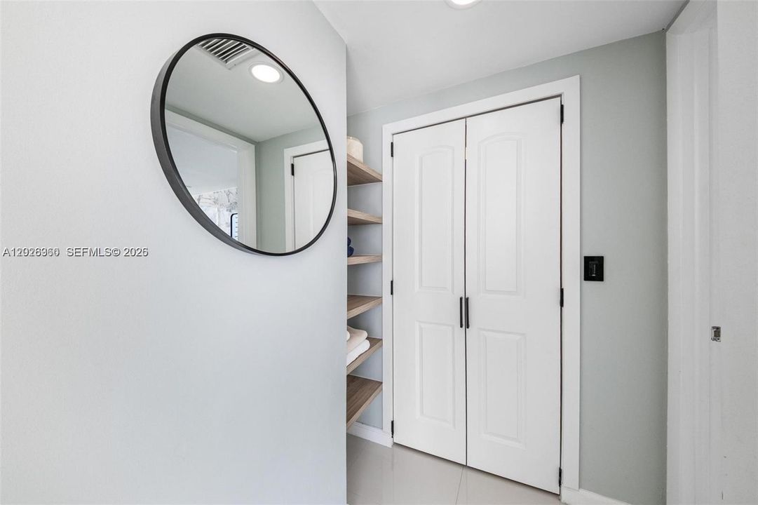 For Rent: $5,400 (2 beds, 2 baths, 1368 Square Feet)