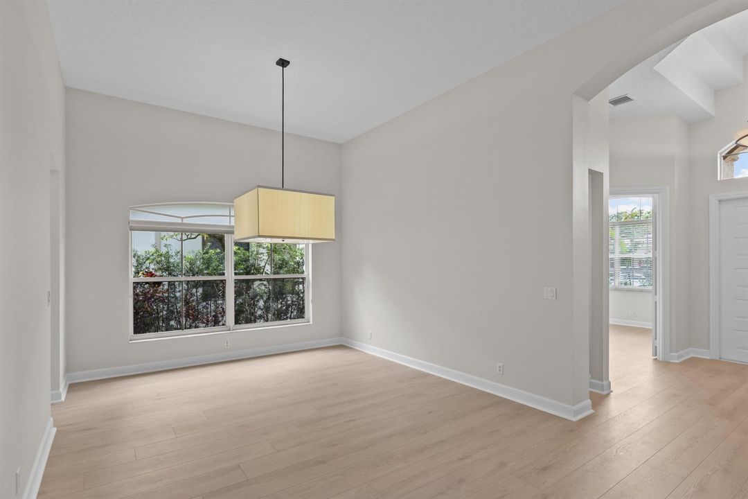 9875 Palma Vista Way-12