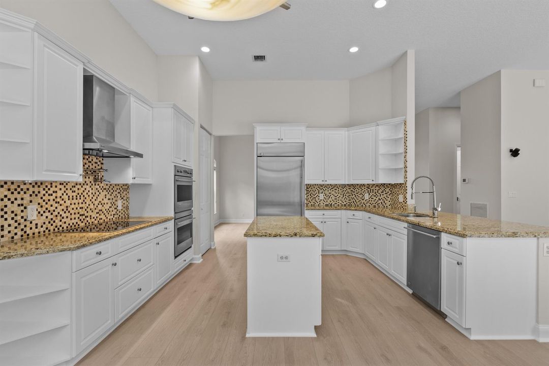9875 Palma Vista Way-11