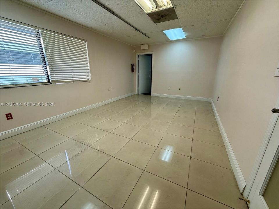 Exam/Suite #3 with sink
