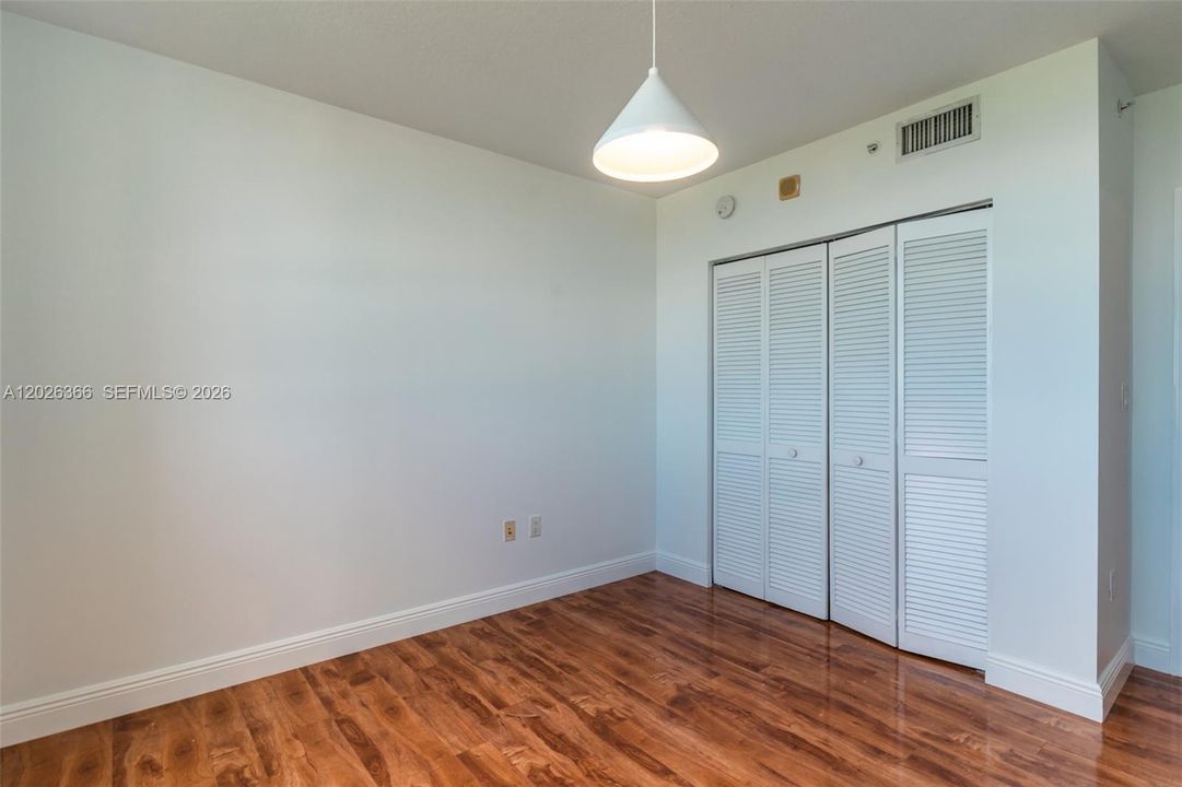For Rent: $4,500 (3 beds, 2 baths, 1525 Square Feet)