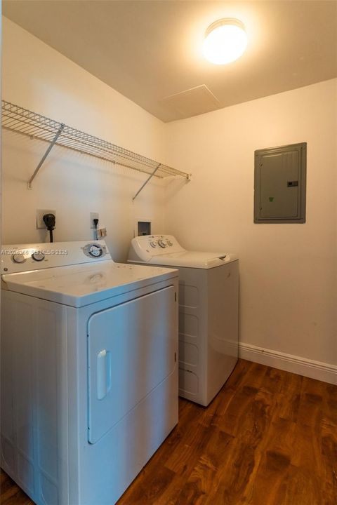 For Rent: $4,500 (3 beds, 2 baths, 1525 Square Feet)