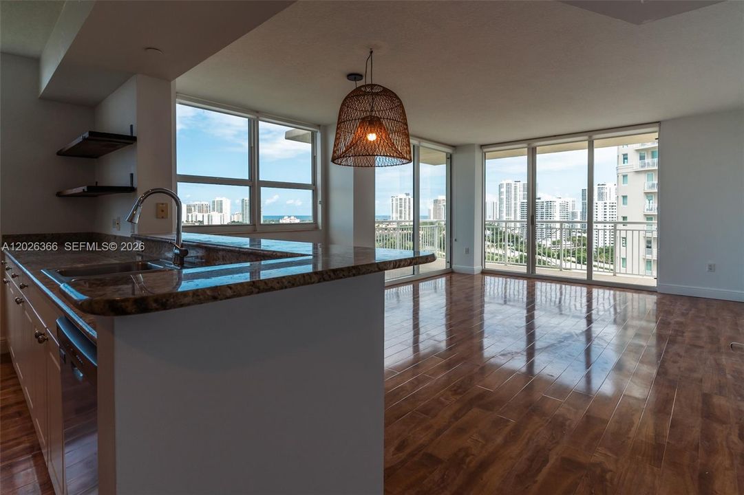 For Rent: $4,500 (3 beds, 2 baths, 1525 Square Feet)