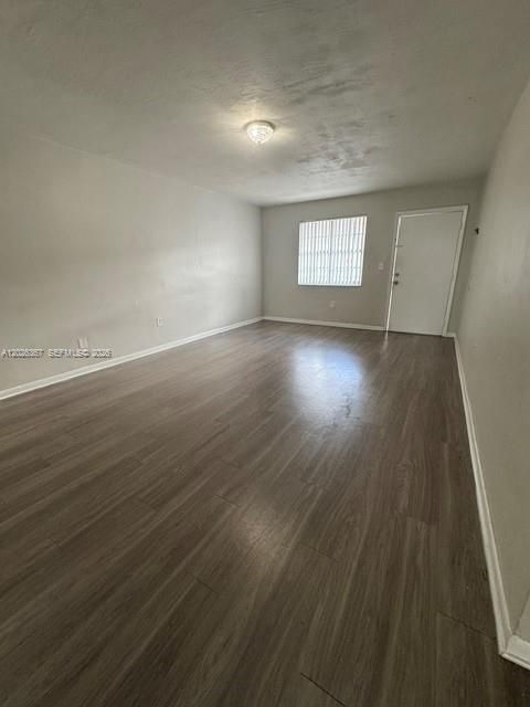 For Sale: $209,000 (2 beds, 1 baths, 771 Square Feet)