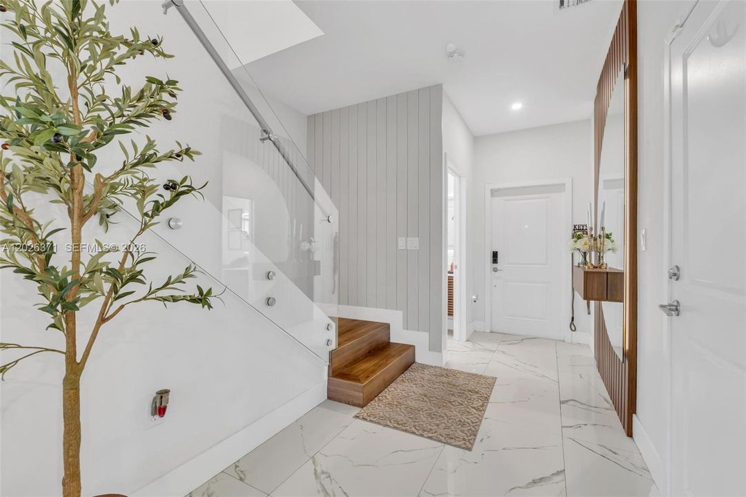 For Rent: $4,750 (3 beds, 2 baths, 1624 Square Feet)
