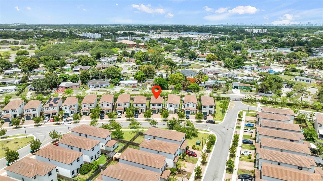 For Rent: $4,750 (3 beds, 2 baths, 1624 Square Feet)