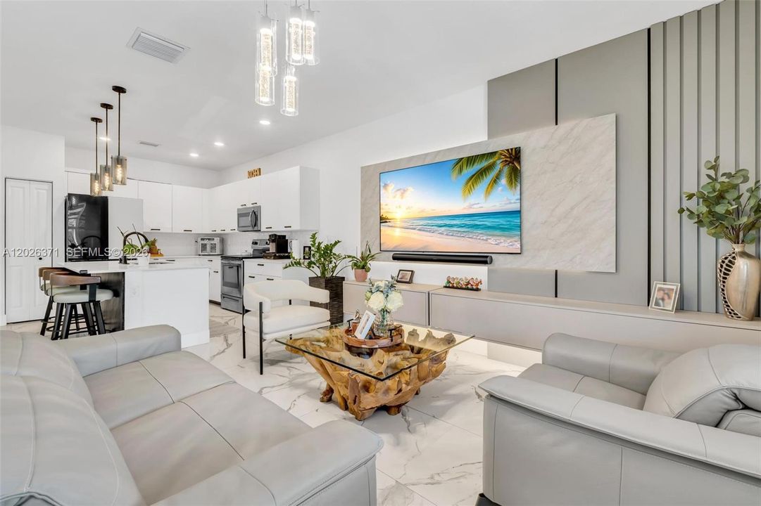For Rent: $4,750 (3 beds, 2 baths, 1624 Square Feet)