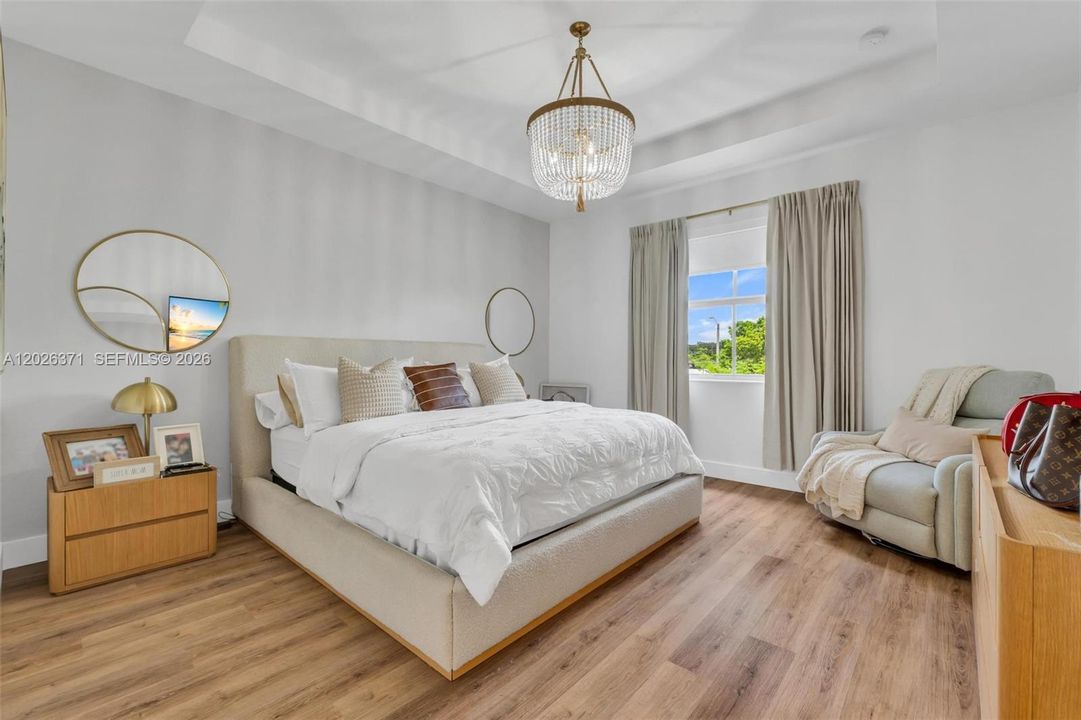 For Rent: $4,750 (3 beds, 2 baths, 1624 Square Feet)