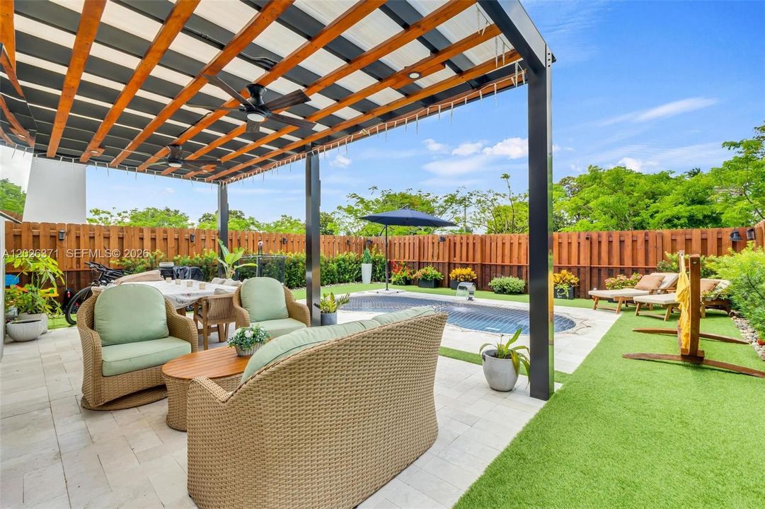 For Rent: $4,750 (3 beds, 2 baths, 1624 Square Feet)