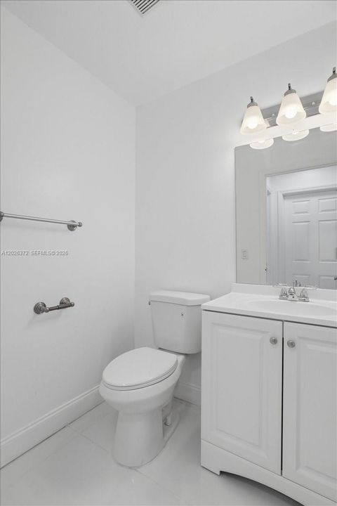 Powder Room 1st Floor