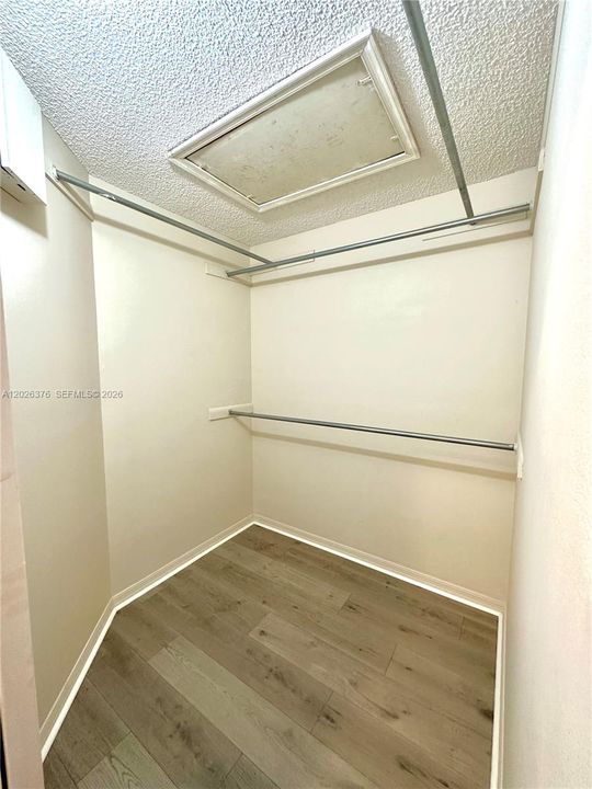 For Rent: $3,350 (3 beds, 2 baths, 1438 Square Feet)