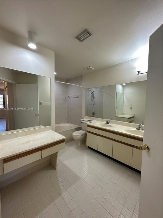 For Rent: $3,350 (3 beds, 2 baths, 1438 Square Feet)
