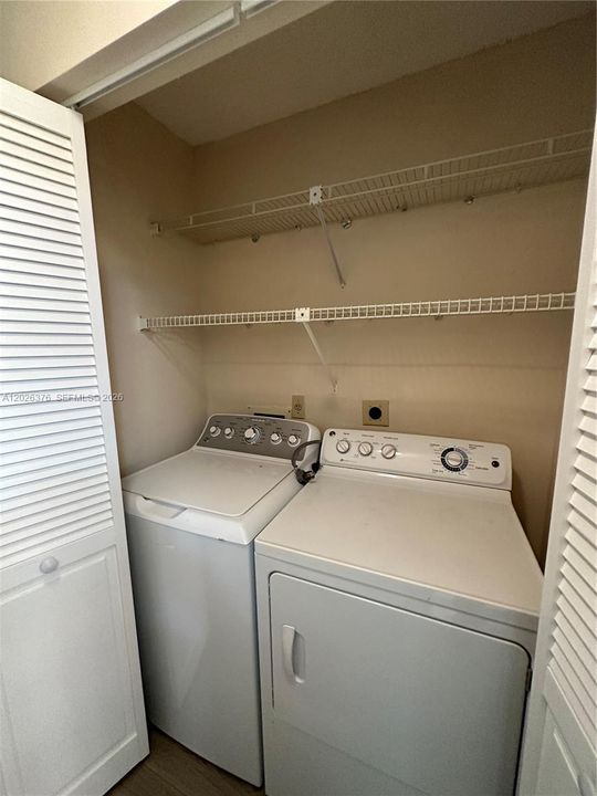 For Rent: $3,350 (3 beds, 2 baths, 1438 Square Feet)