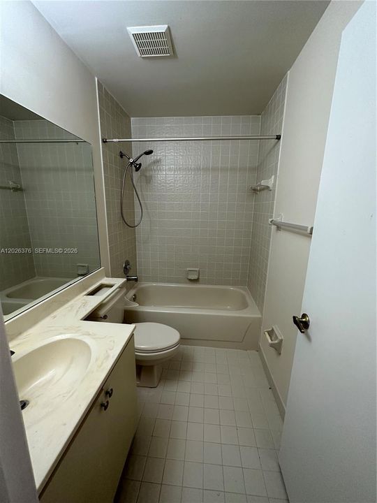 For Rent: $3,350 (3 beds, 2 baths, 1438 Square Feet)