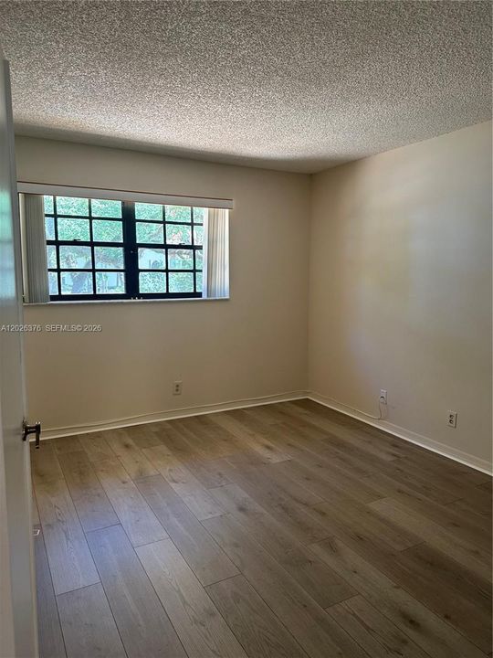 For Rent: $3,350 (3 beds, 2 baths, 1438 Square Feet)