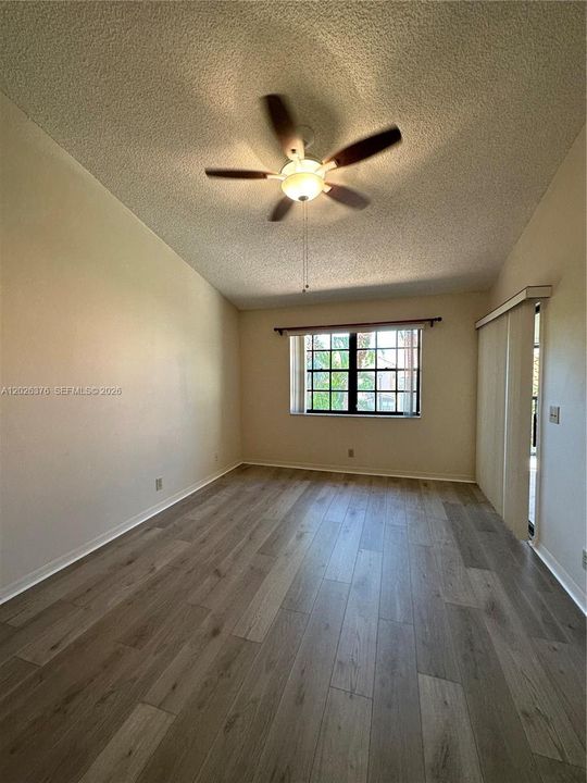 For Rent: $3,350 (3 beds, 2 baths, 1438 Square Feet)