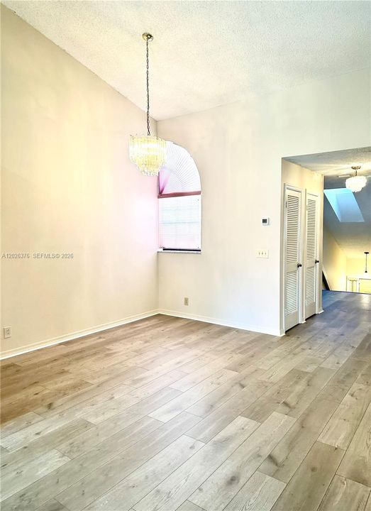 For Rent: $3,350 (3 beds, 2 baths, 1438 Square Feet)
