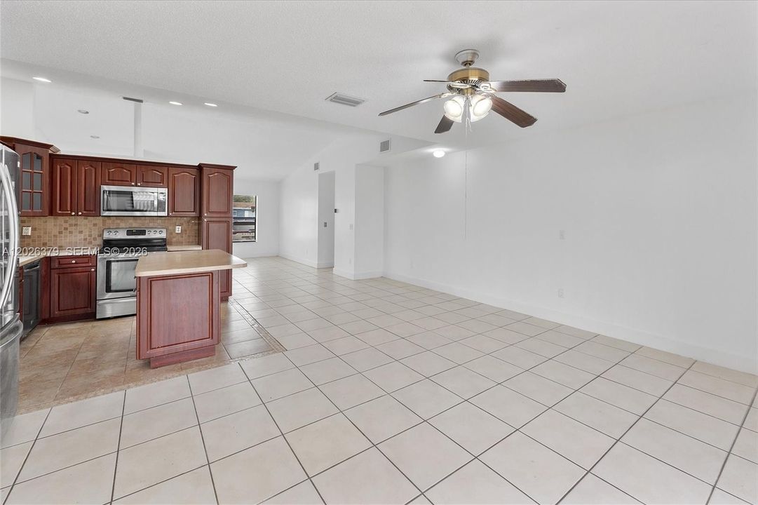 For Sale: $496,000 (3 beds, 2 baths, 1483 Square Feet)