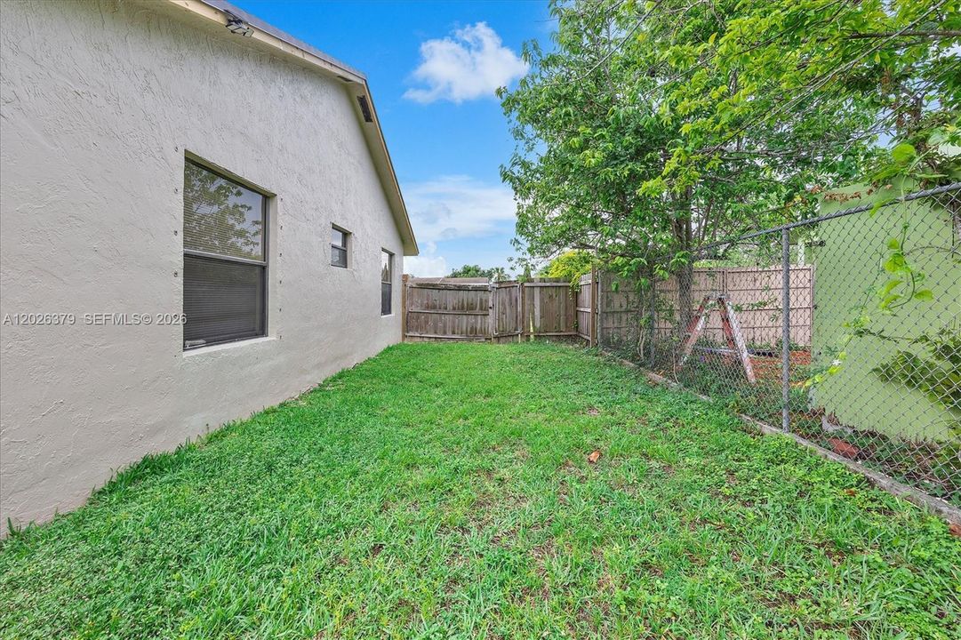 For Sale: $496,000 (3 beds, 2 baths, 1483 Square Feet)