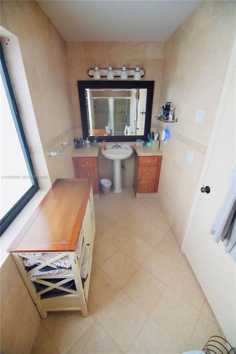 For Sale: $700,000 (3 beds, 2 baths, 2118 Square Feet)