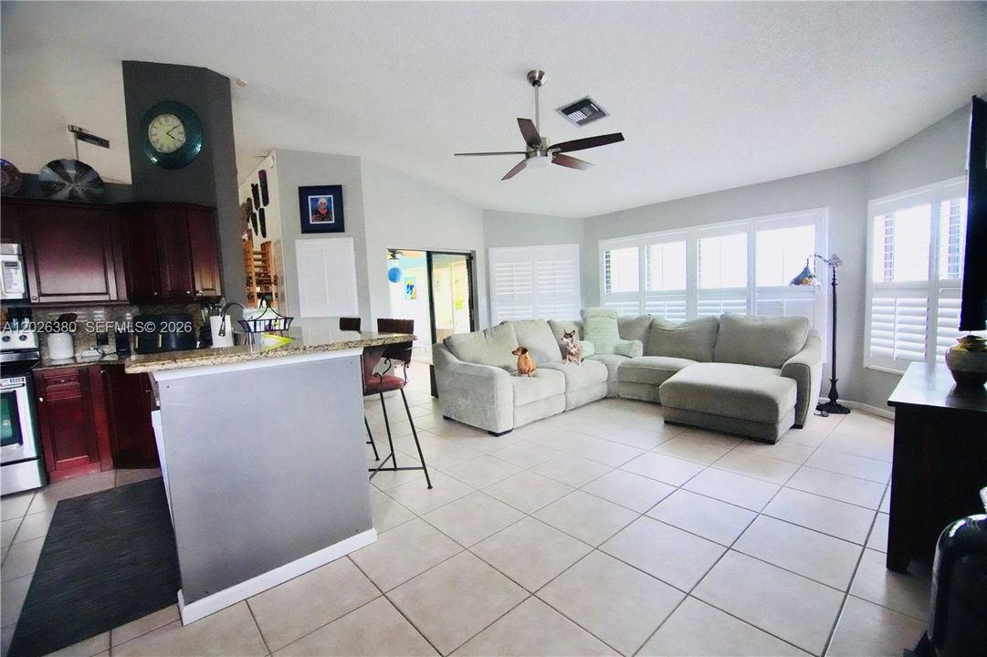 For Sale: $700,000 (3 beds, 2 baths, 2118 Square Feet)