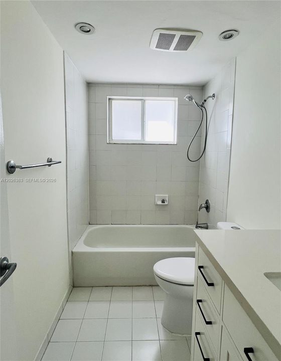 For Rent: $2,300 (1 beds, 1 baths, 603 Square Feet)