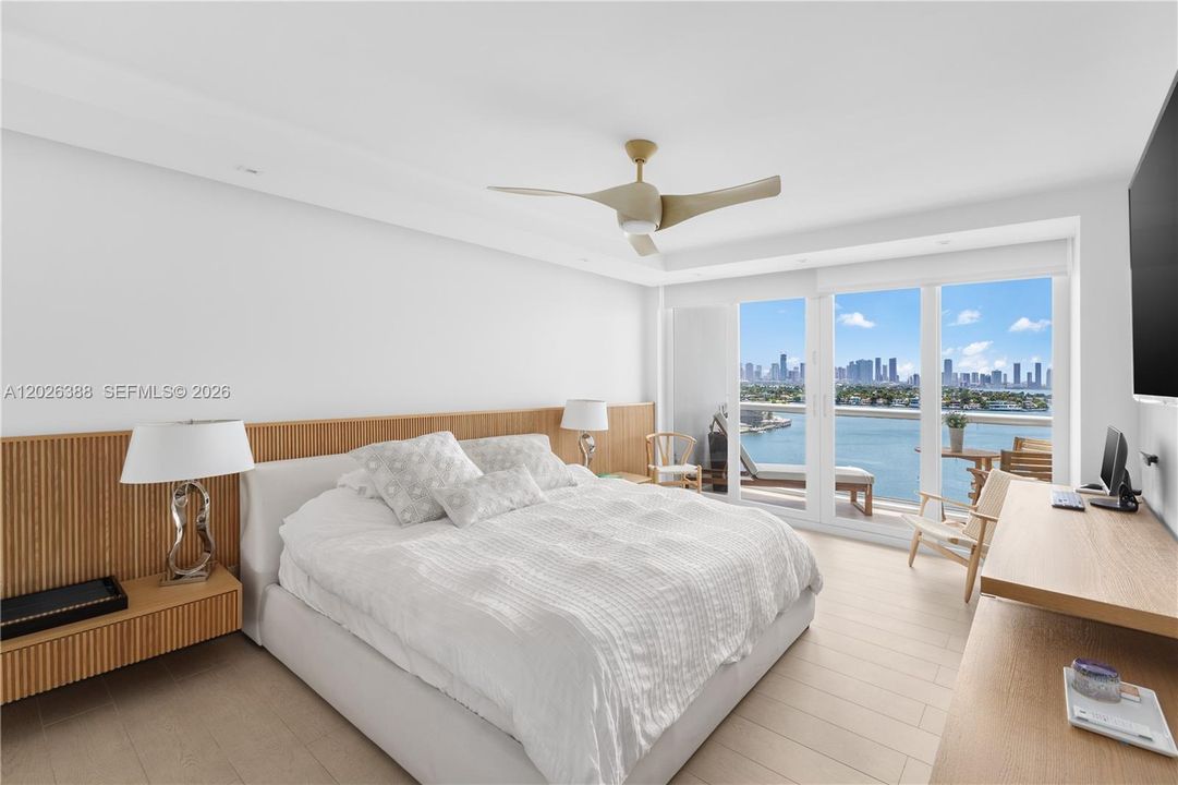 Activo con contrato: $2,995,000 (3 camas, 3 baños, 1900 Pies cuadrados)