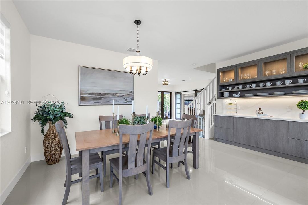 For Sale: $1,195,000 (5 beds, 4 baths, 2806 Square Feet)