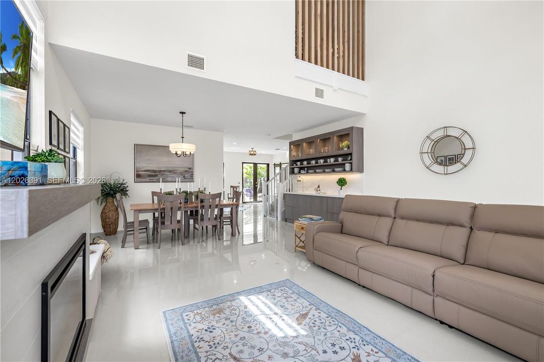 For Sale: $1,195,000 (5 beds, 4 baths, 2806 Square Feet)
