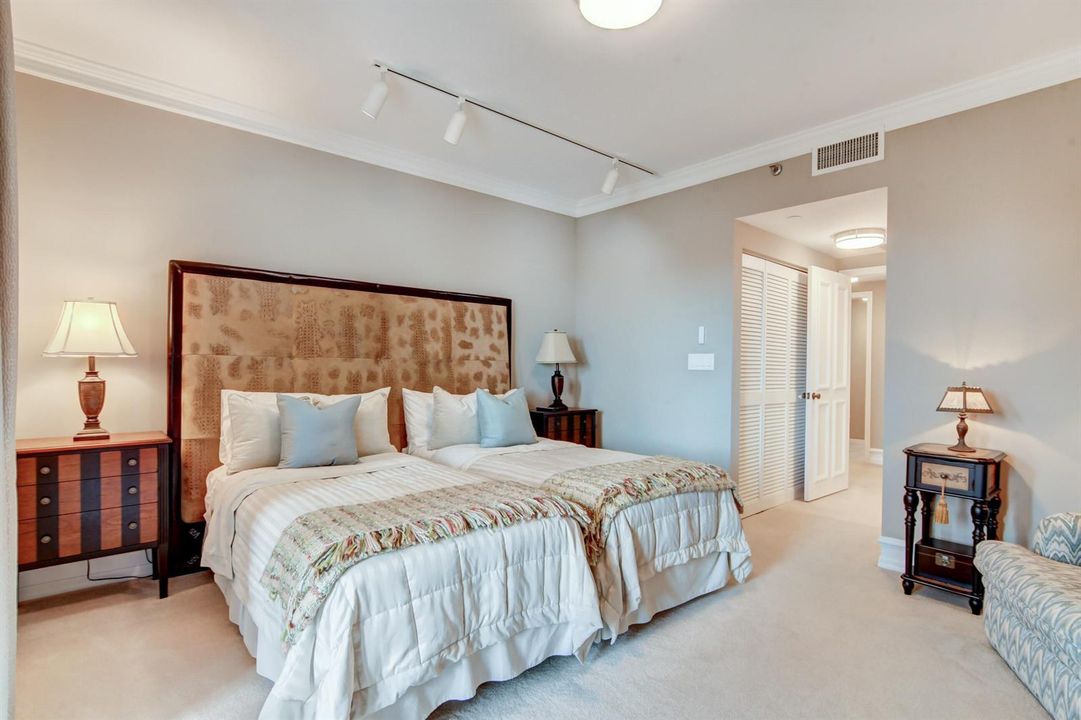 2nd En-Suite Bedroom