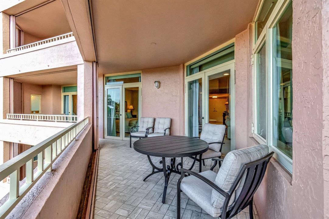 Outdoor Dining Area