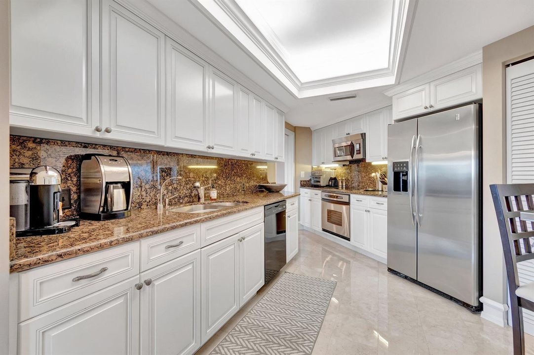 Fully Stocked Kitchen