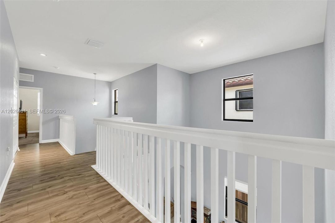 For Rent: $2,950 (3 beds, 2 baths, 2031 Square Feet)