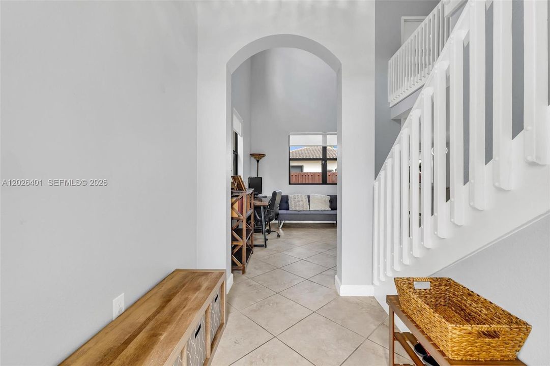 For Rent: $2,950 (3 beds, 2 baths, 2031 Square Feet)