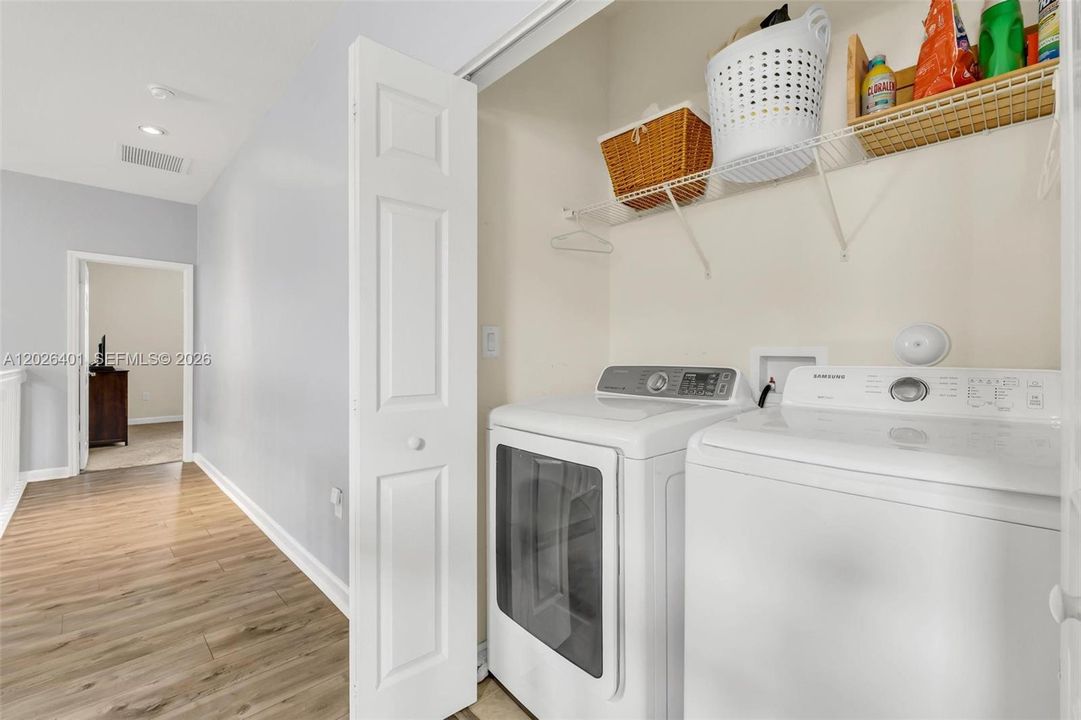 For Rent: $2,950 (3 beds, 2 baths, 2031 Square Feet)