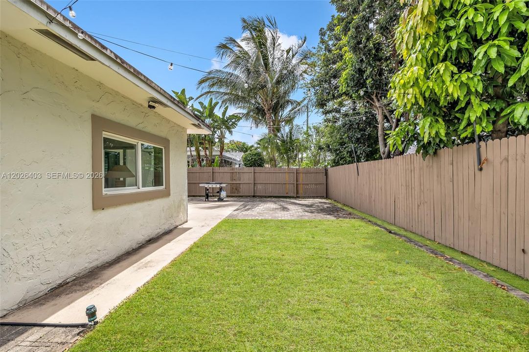 For Sale: $560,000 (3 beds, 2 baths, 1480 Square Feet)
