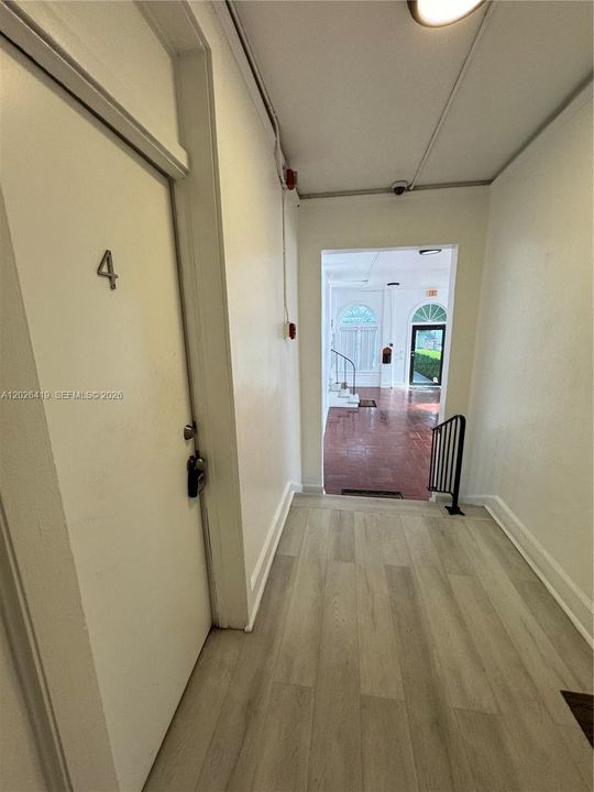 В аренду: $1,500 (0 спален, 1 ванн, 600 Квадратных фут)